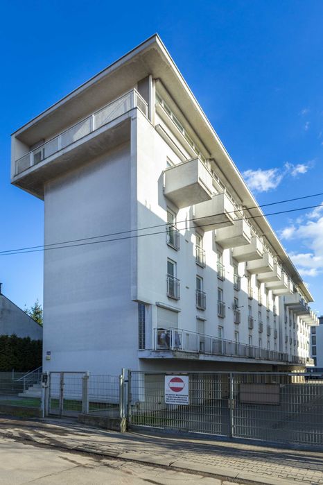 Duży pokój z balkonem – ul. Żułowska 18B, Stałe opłaty- Bez prowizji