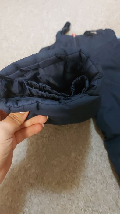 Зимовий дитячий комбінезон та светри