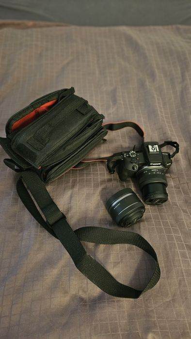 Canon eos R100+RF-S 18-45mm + obiektyw rf 50mm 1.8