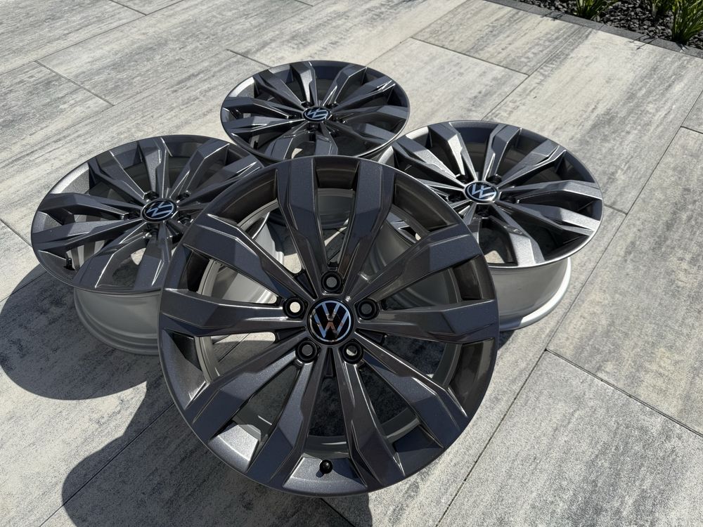 JAK NOWE Felgi Oryginalne VW 17” 7J ET45 passat caddy golf t-roc