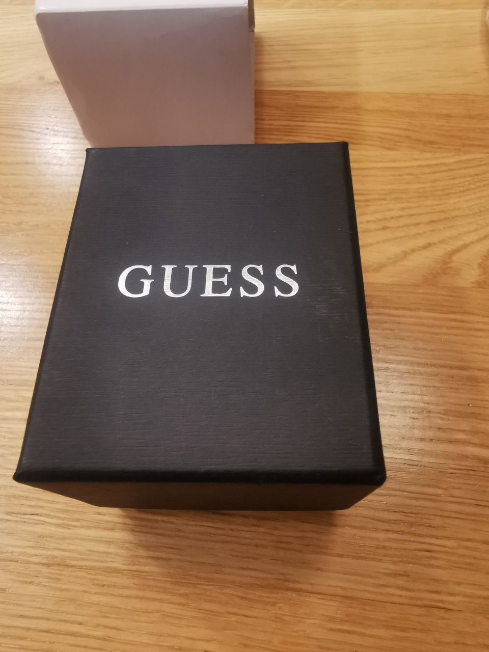 Zegarek damski GUESS nowy