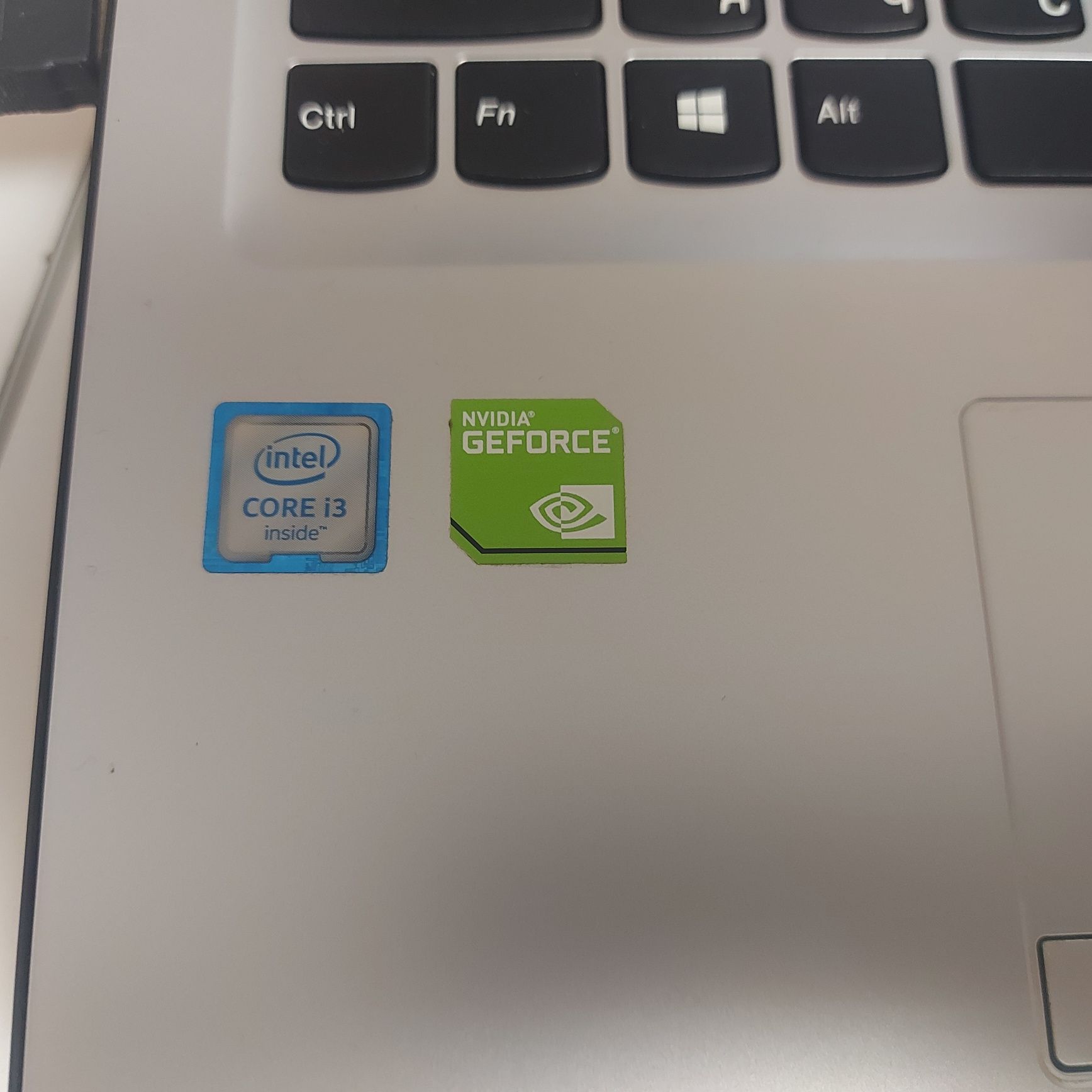 Lenovo ideapad 310 15ikbCore i3 nvidia 2gd