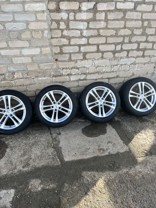 Диски 5/112. R17. ET45. g7,5. идеальном состоянии