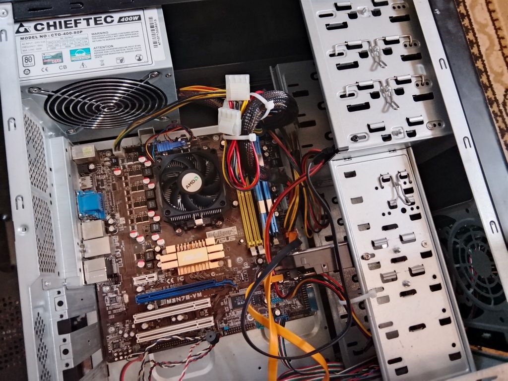 Комп'ютер робочий на Windows 10 / SSD, HDD 370ГБ компьютер