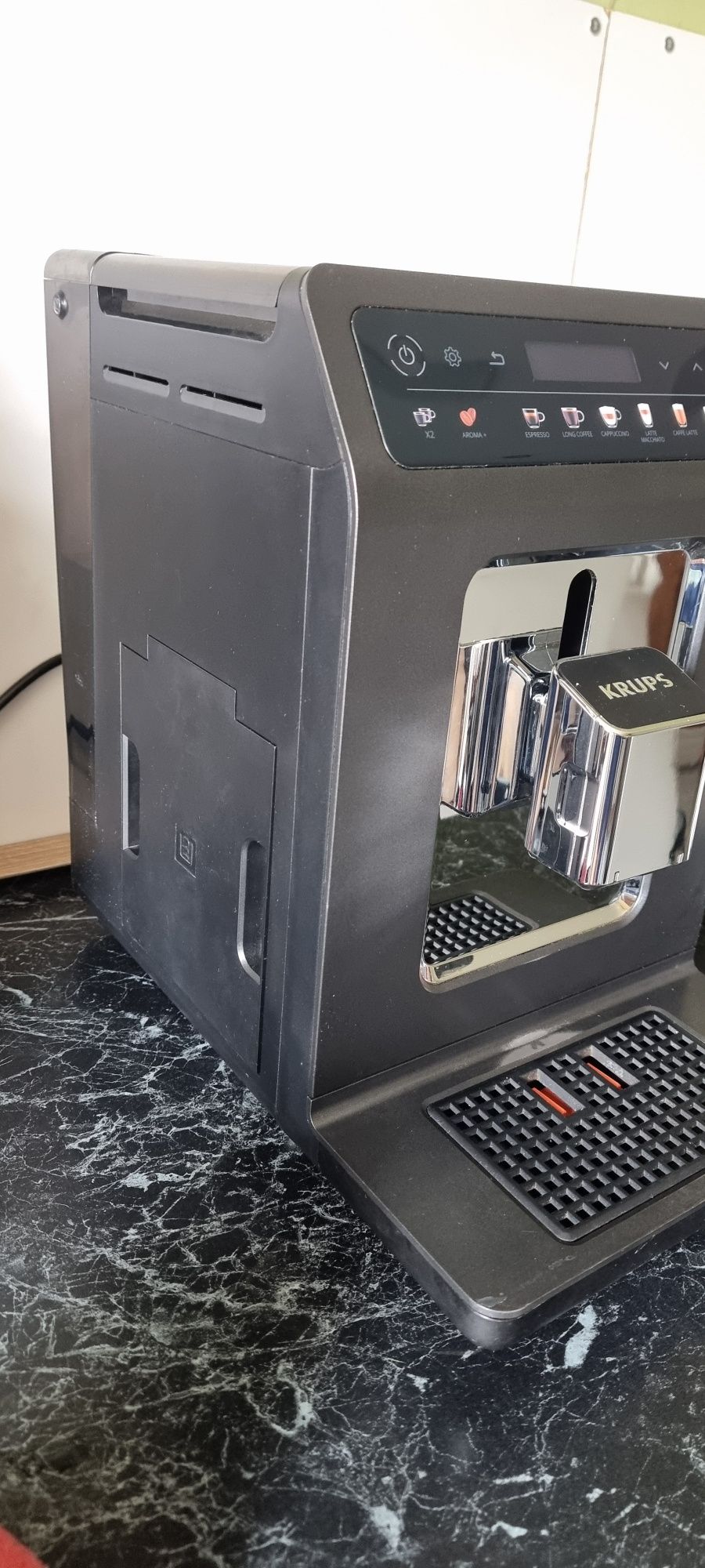 Ekspress Krups EA895 Stan BDB