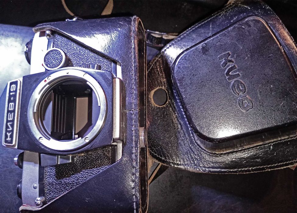 Об'єктив Юпитер-8М 50mm f2,0 Kiev-Contax 45° /  Киев-19