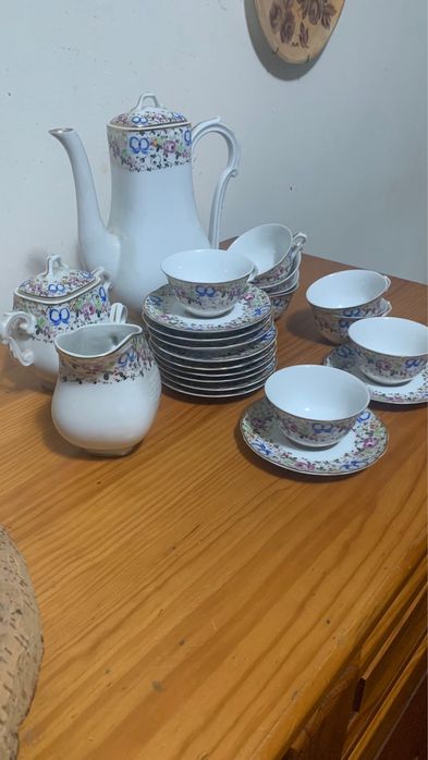 Serviço de chá porcelana Vista Alegre “lacinhos”