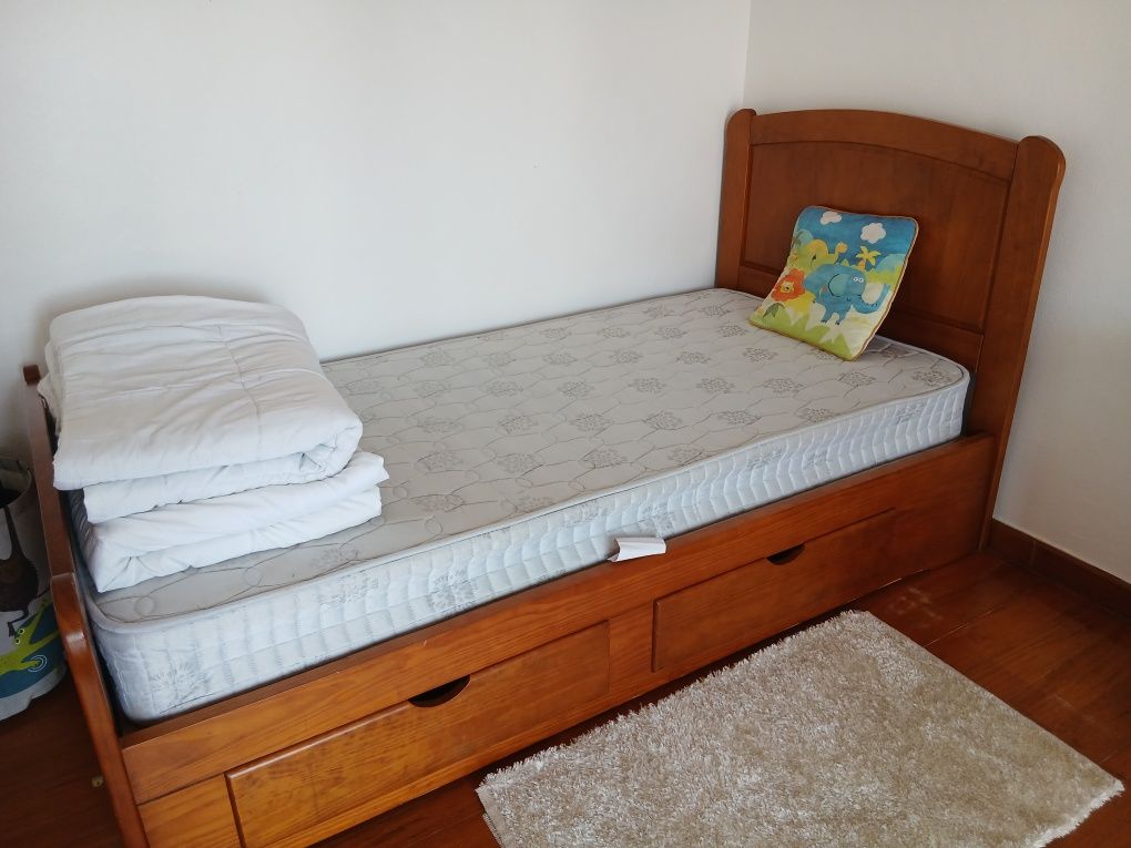 Cama de solteiro