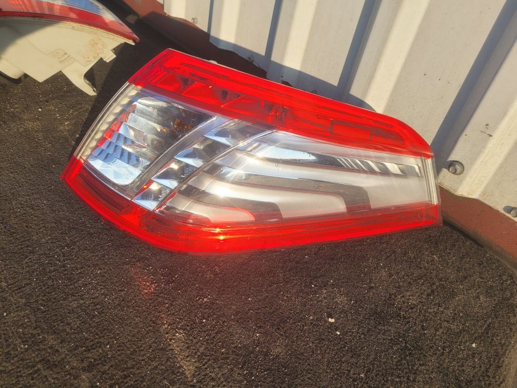 Lampa tyl lewa i prawa Peugeot 508 Sw kombi EU