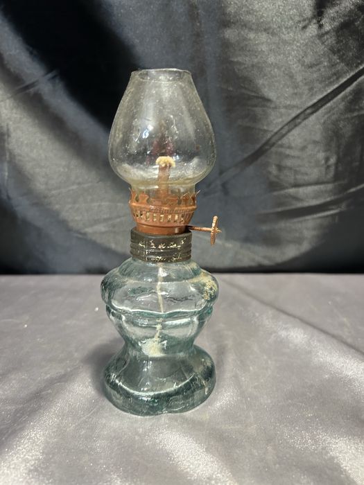 Lampa Naftowa z Przeźroczystego Szkła Klasyczna i Funkcjonalna