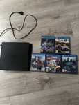 Konsola ps4 + 5 gier