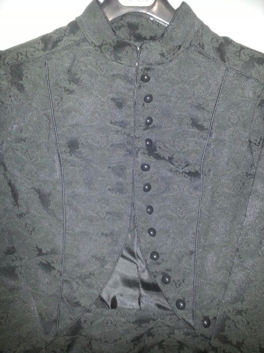 Платье костюм для праздника. Германия. р 38-40