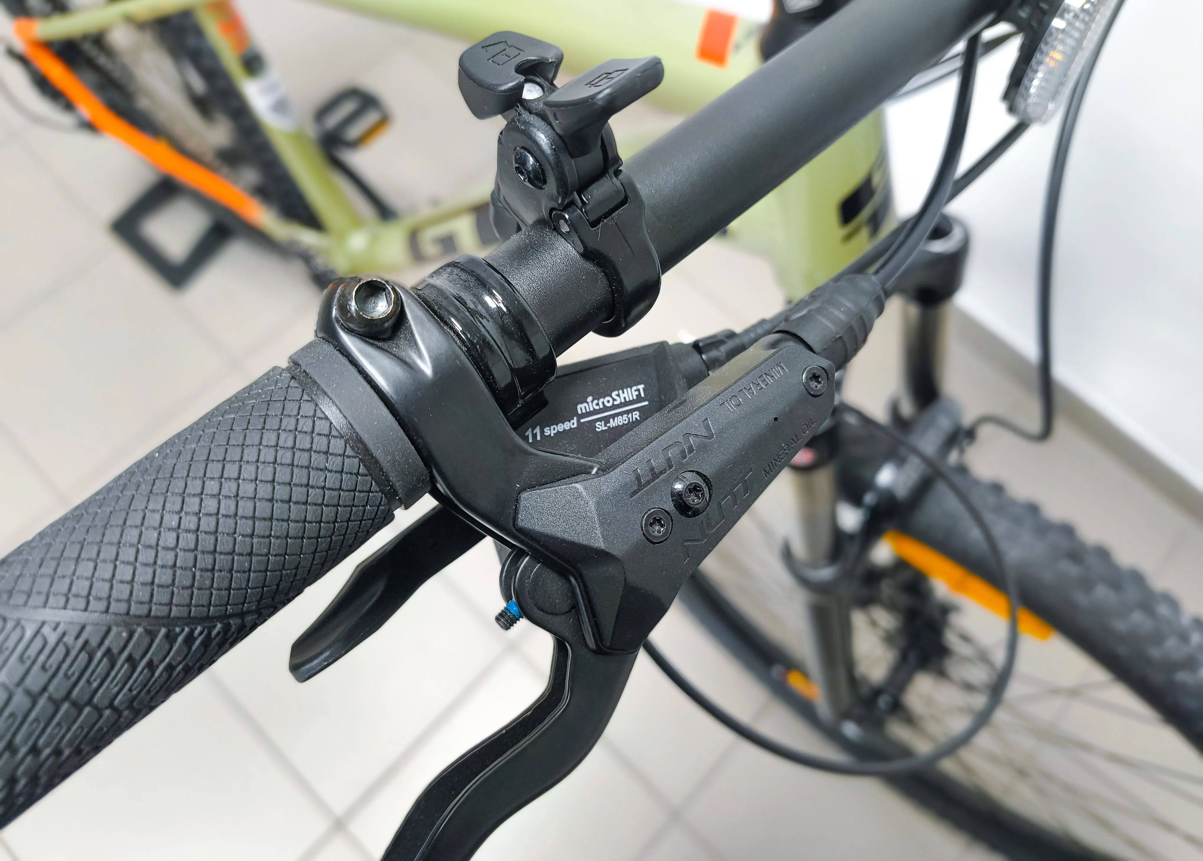 Rower męski GT Avalanche 29 Elite L