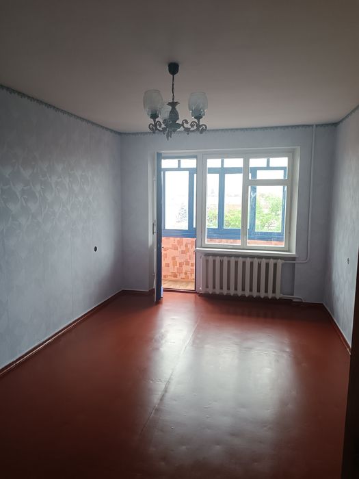 Продаж квартири в жилому стані  р-н Мотель.