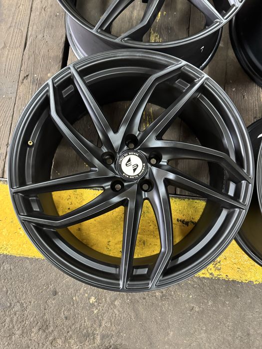 BMW F30 F32 F10  20cali 5x120 jak nowe