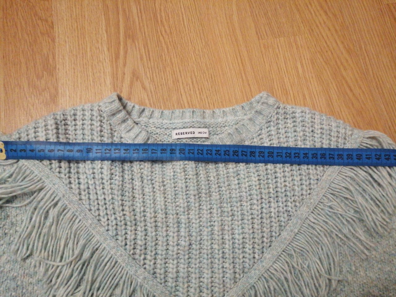 Тёплый свитер Reserved для девочки р. 146