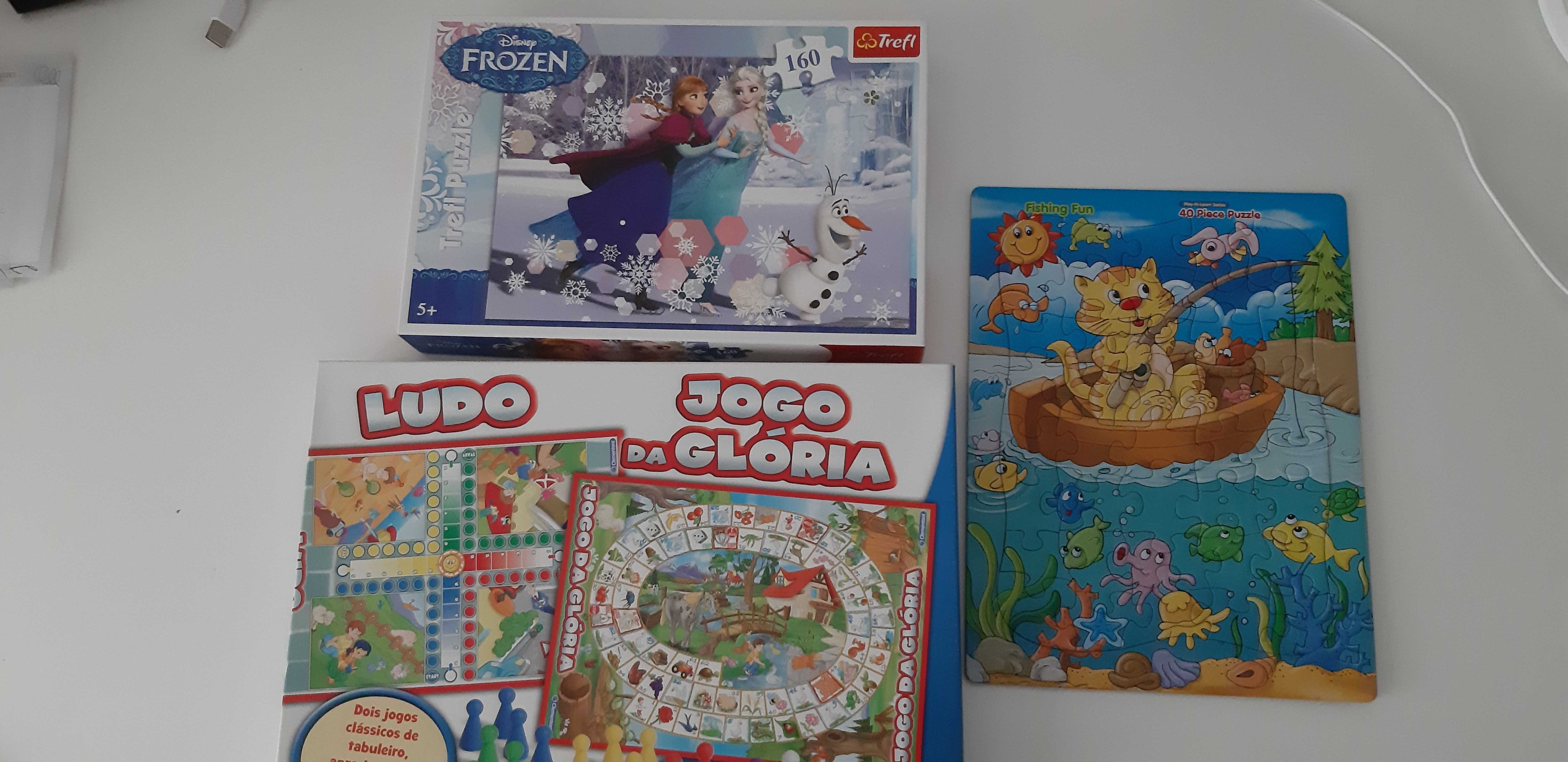 Conjunto de 9 jogos/puzzles