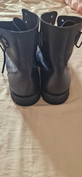 Vendo botas pretas nº38, novas