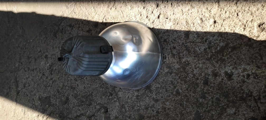 Lampy przemysłowe