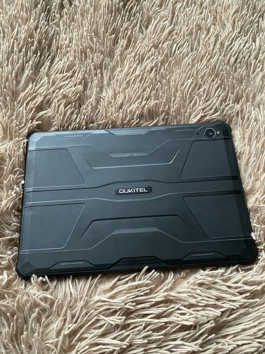 Планшет OUKITEL в хорошому стані