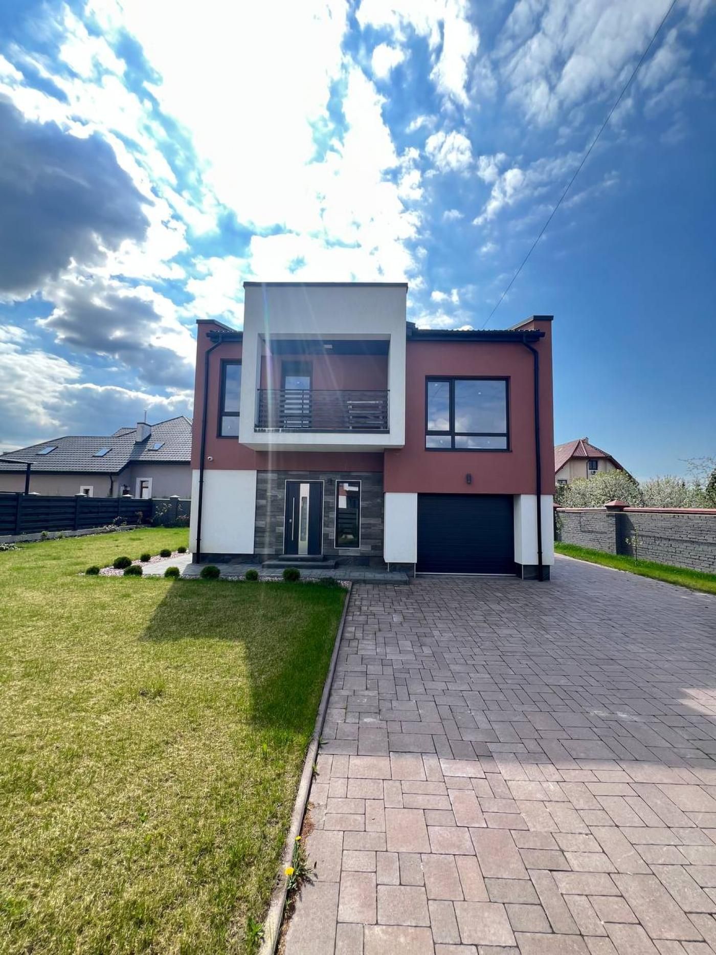 Продаж котеджів у с. Малечковичі (орієнтир вул. Нова, 76)