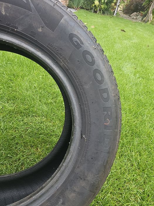 Sprzedam opony wielosezonowe jak nowe 2024rok Godride 185/65r14