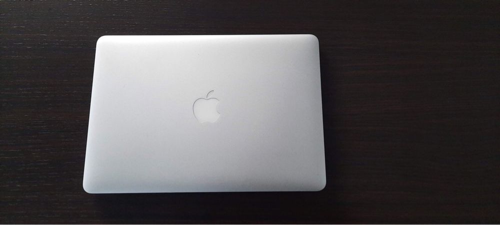 MacBook Air 13 1.8 GHz i5/8GB/128GB