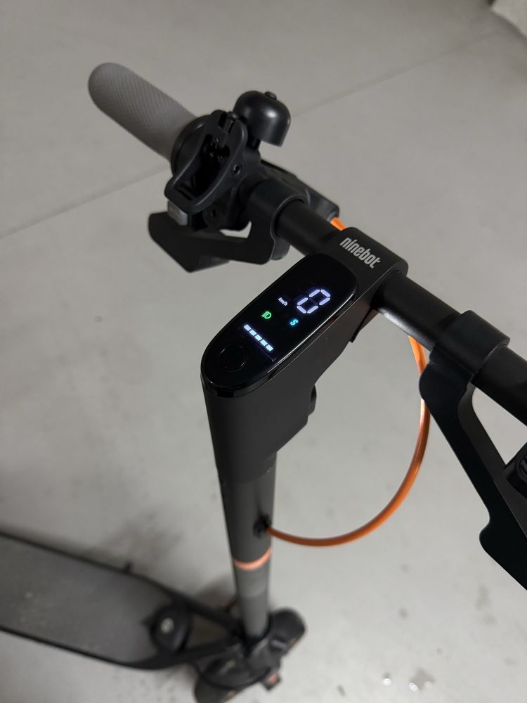 Trotinete Elétrica Segway Ninebot + acessorios c/ GARANTIA