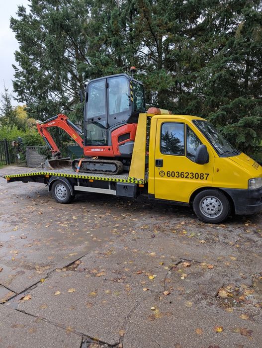 Transport usługi, autolaweta, auto pomoc, auto chlowanie