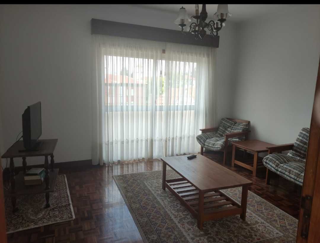 Quarto para mulher/menina