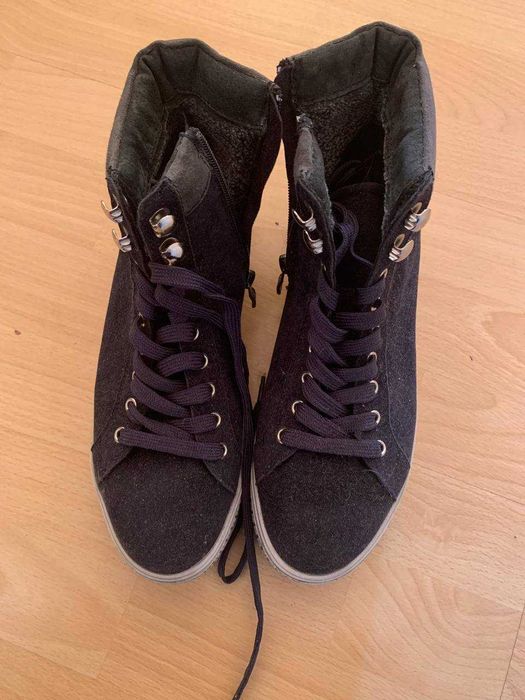 Черевики на платформі