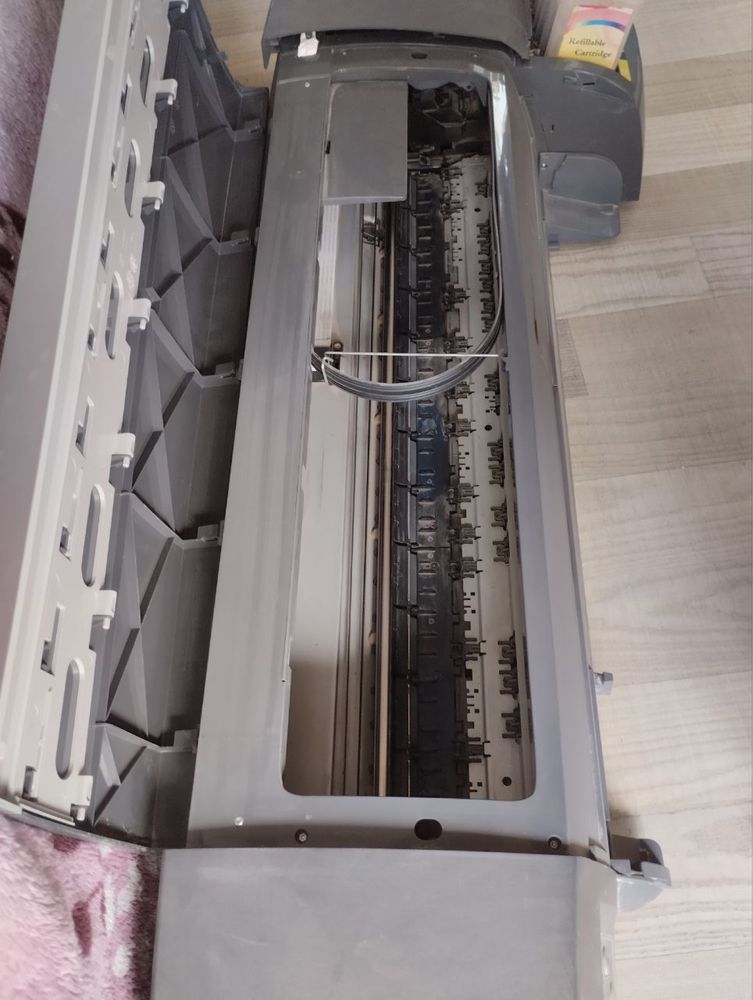 Широкоформатний плоттер HP Designjet 130