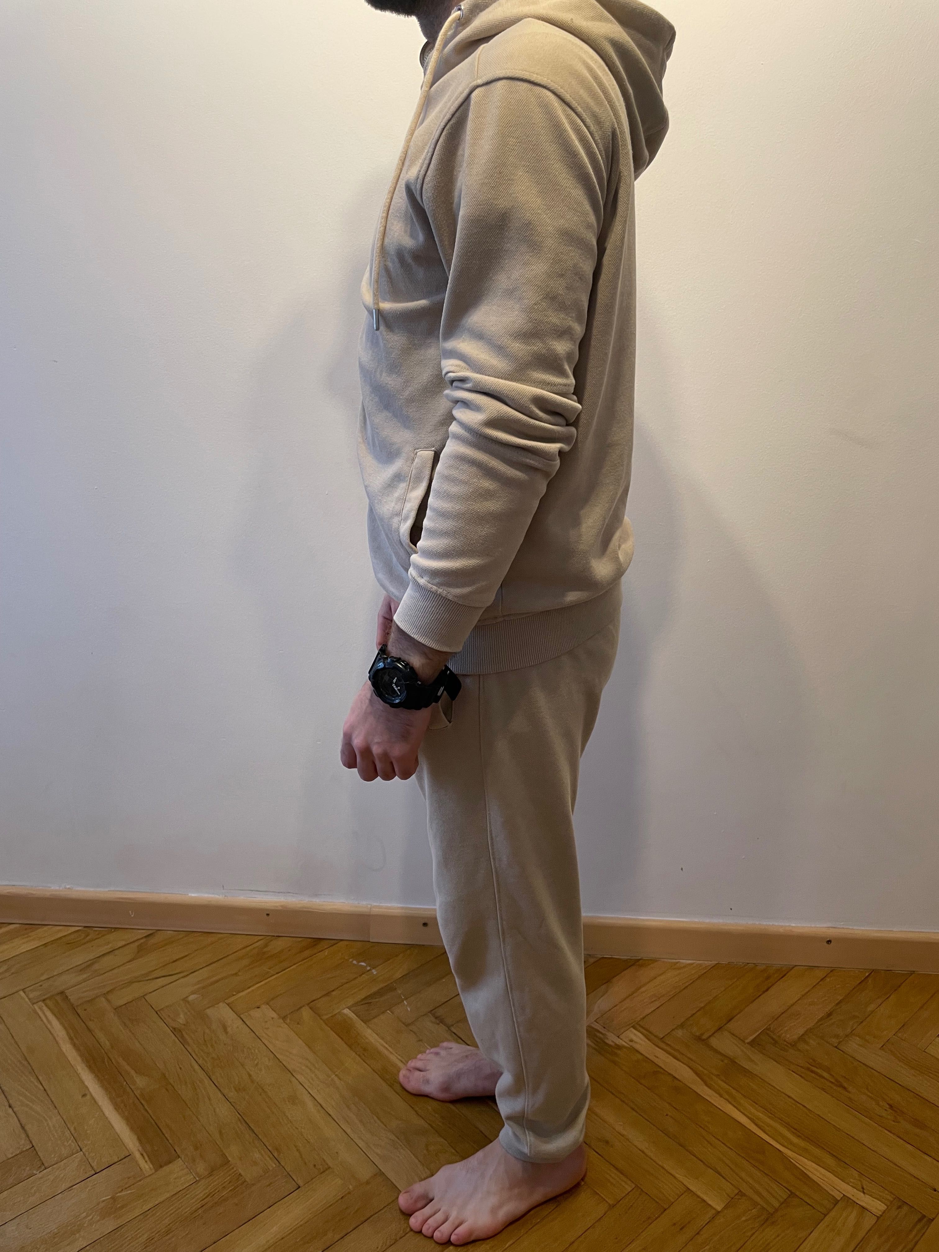Dres sportowy, stan idealny