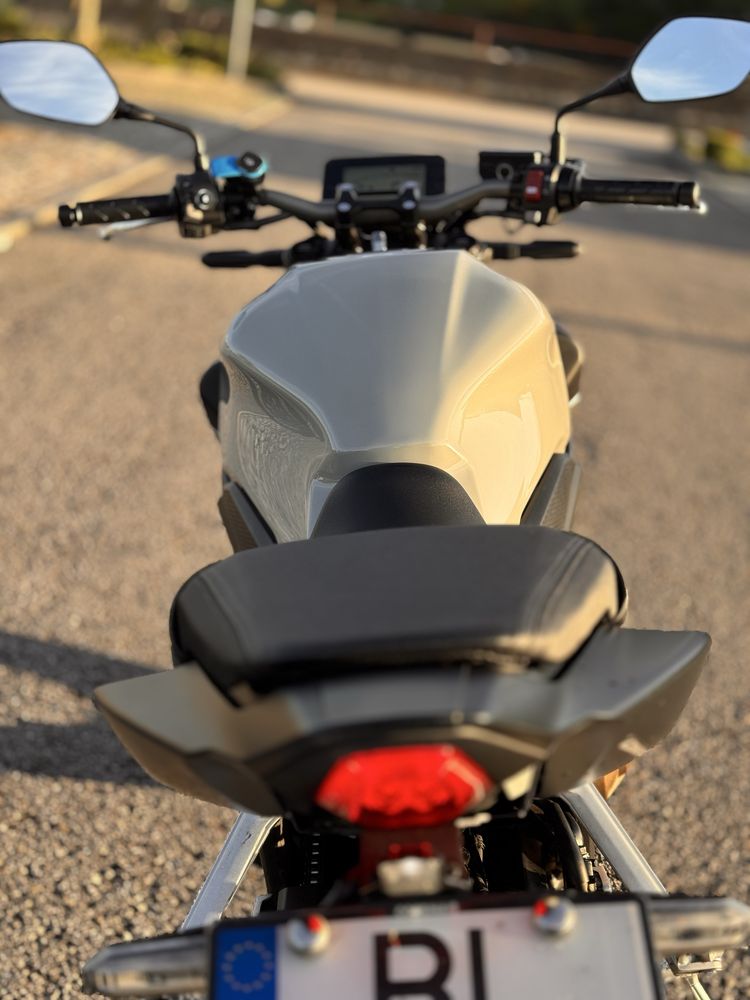 Honda cb650r 2024