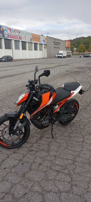 Mota KTM Duke 125