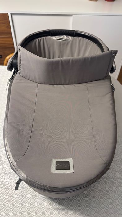 Alcofa cybex platinum