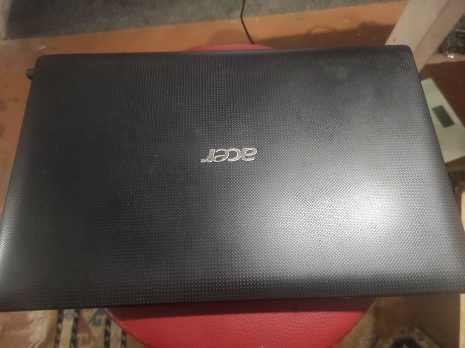 Продам ноутбук Acer 5551