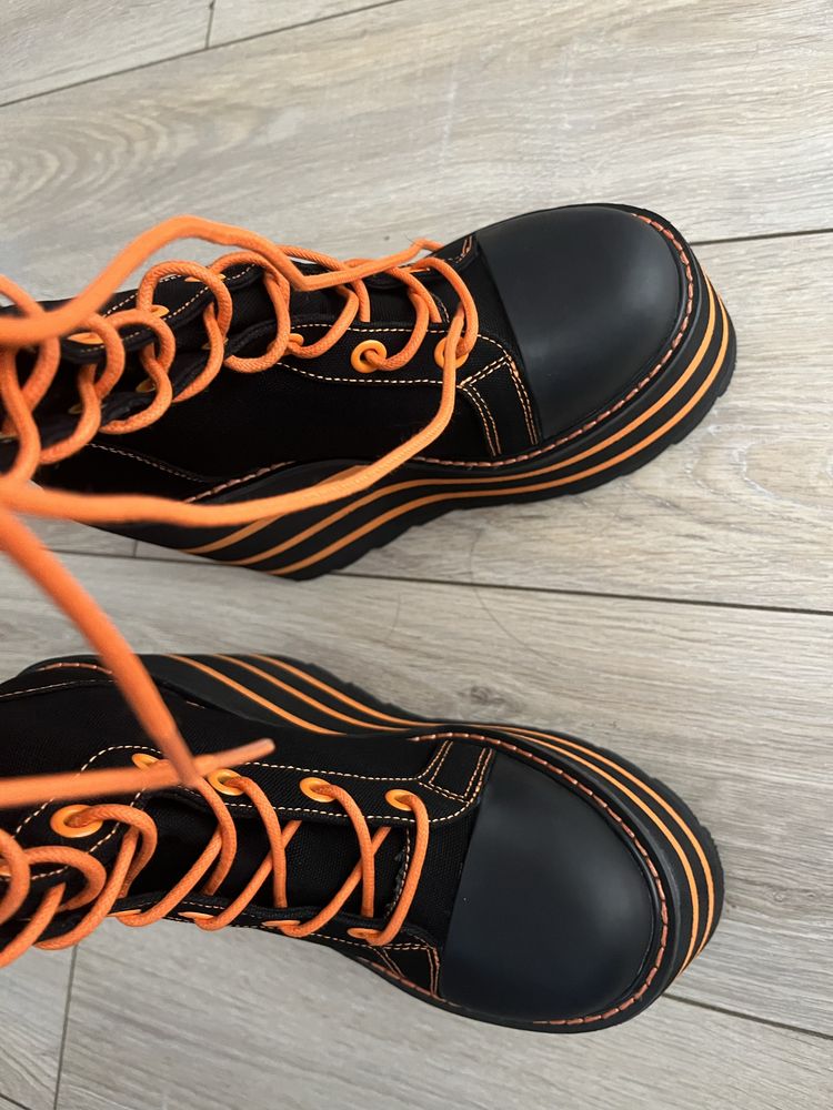 Długie buty na platformie strangecvlt alternative