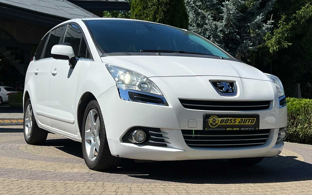 Peugeot 5008 2012