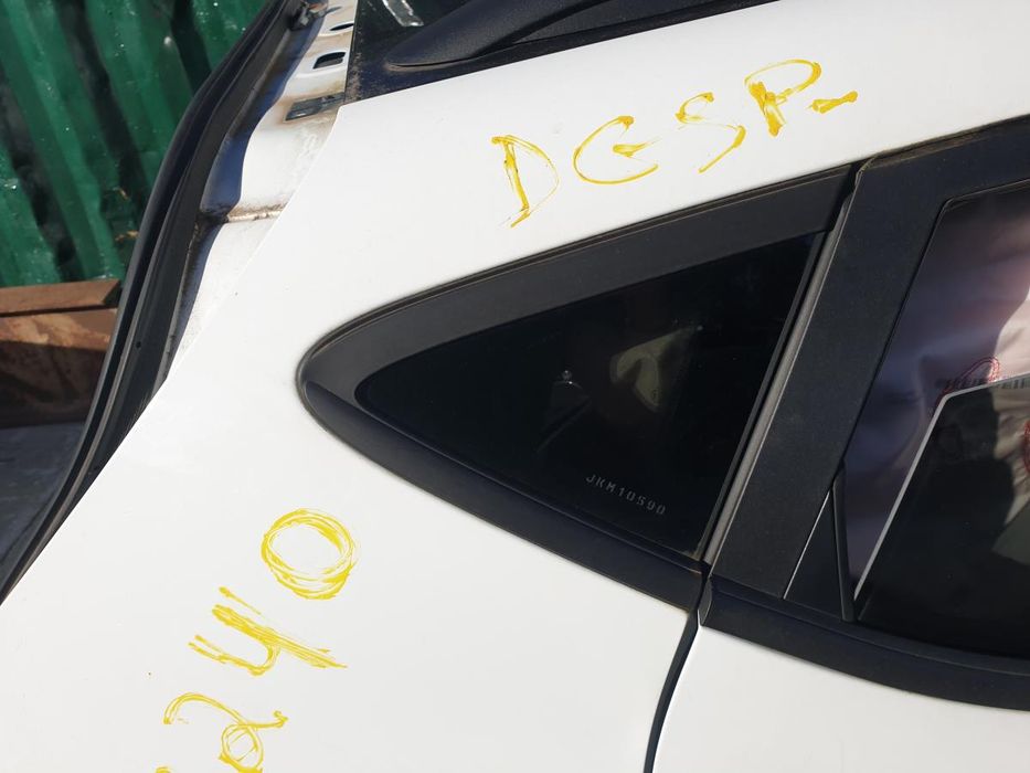 Vidro do painel trás direito FORD Fiesta VII (HJ, HF)