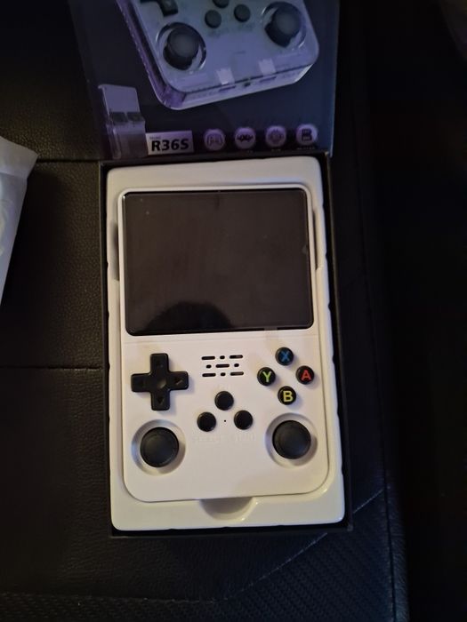 Consola de jogos retro R36S