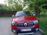 Автомобіль Рено Сандеро
