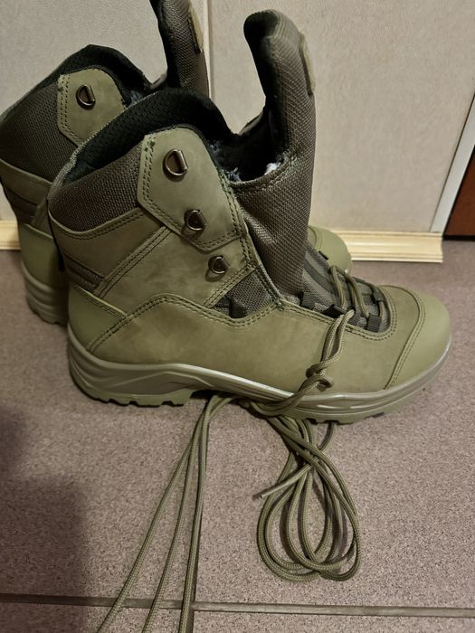 Ботинки берцы  олива