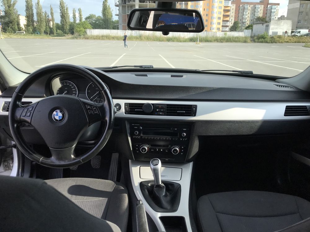 BMW 3 series (316) / Touring e91 2.0d / 2010 рік