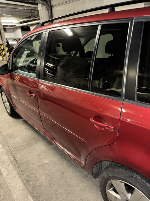 VW Touran 2009 2.0 TDI