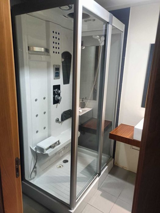 Cabine Hidromassagem com Rádio e Iluminação — Vidro Temperado