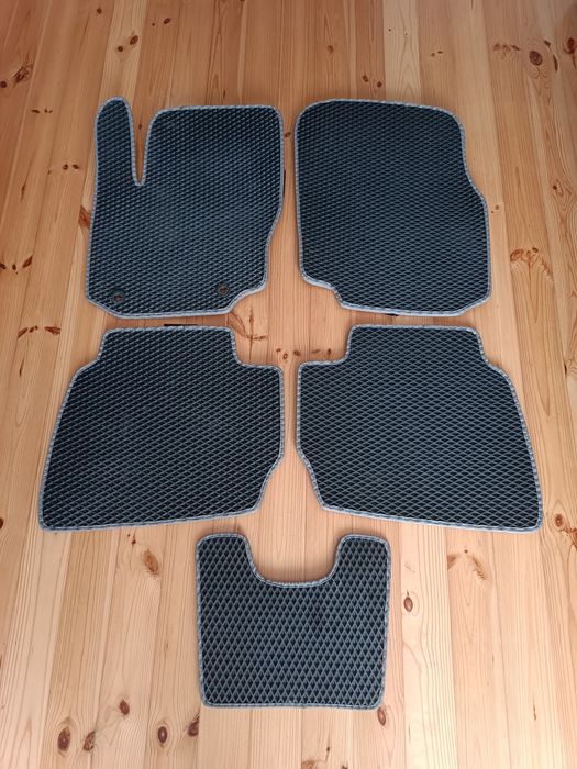 Килимки,коврик форд, мондео,фюжн та ін. 2007-2013 р.Ідеальний стан