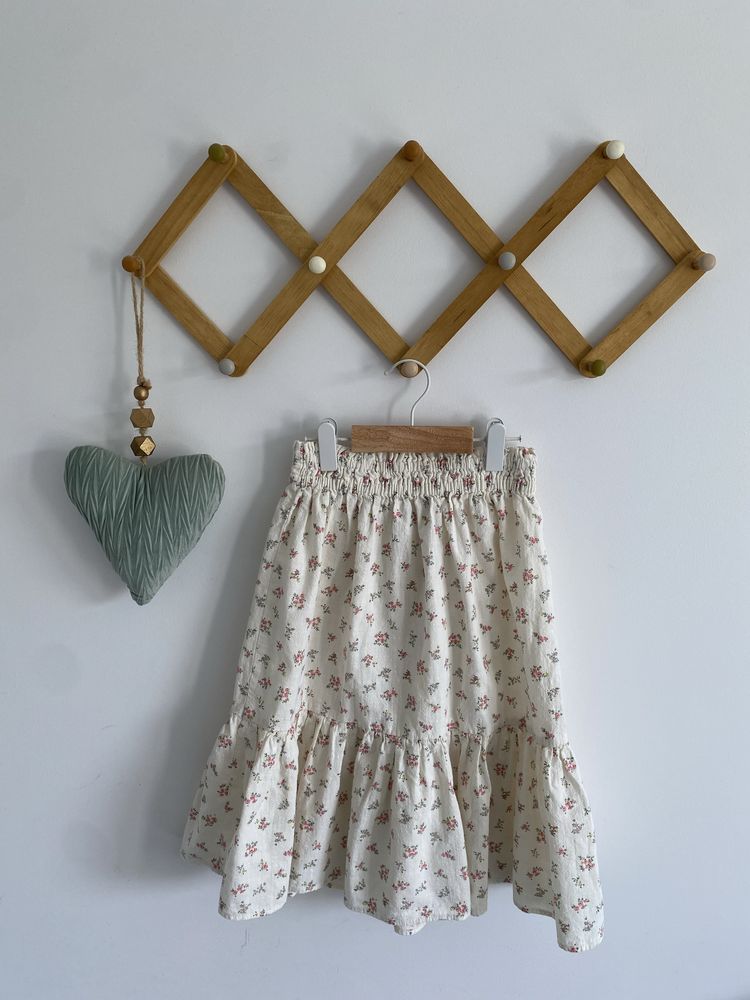 Spódniczka h&m 134 kremowa kwiatki koralowe