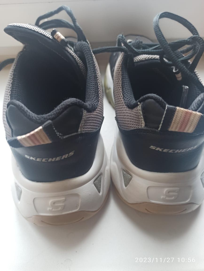 Кросовки Skechers,23,5см стелька