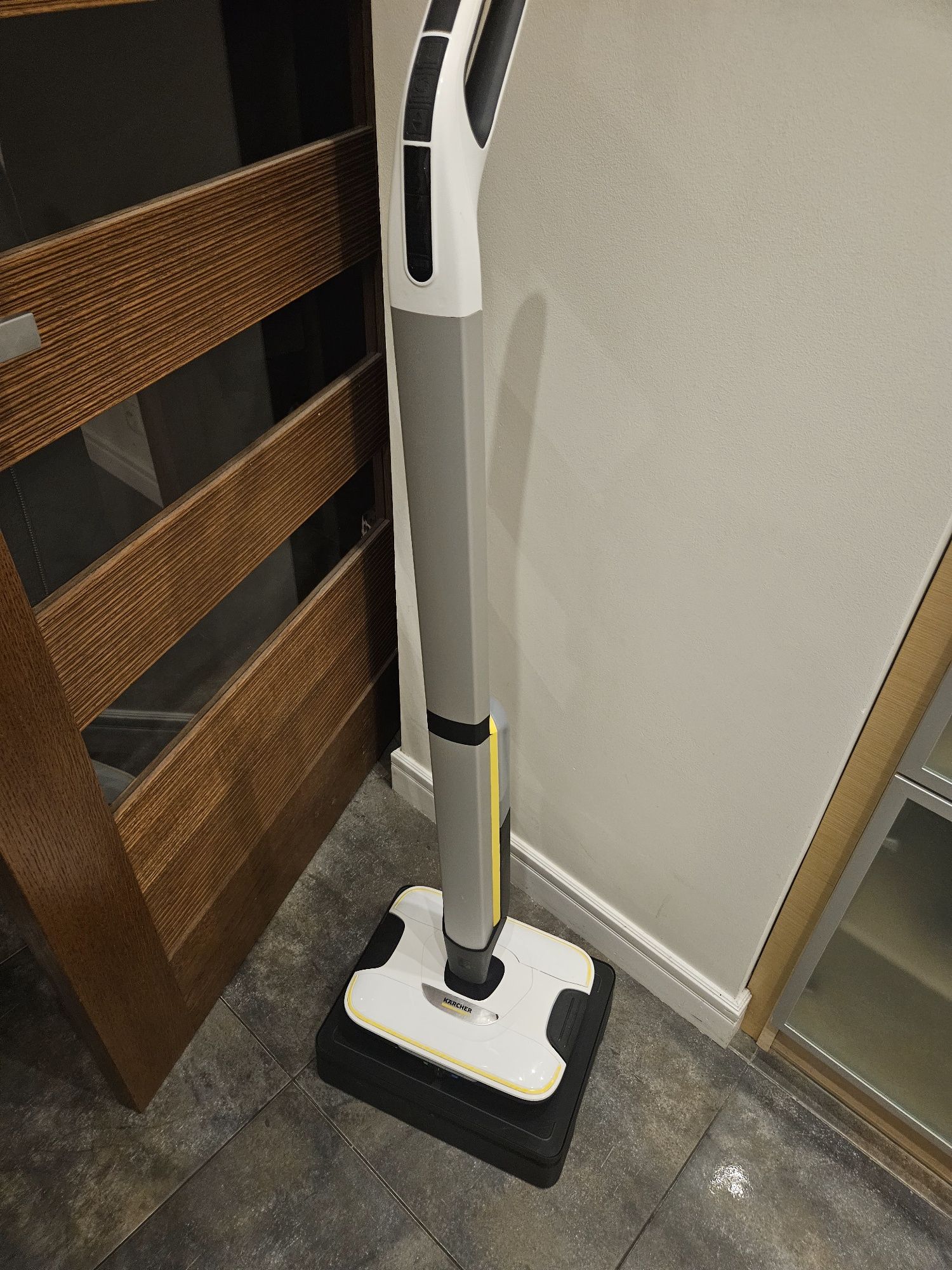 Mop elektryczny Karcher FC 7